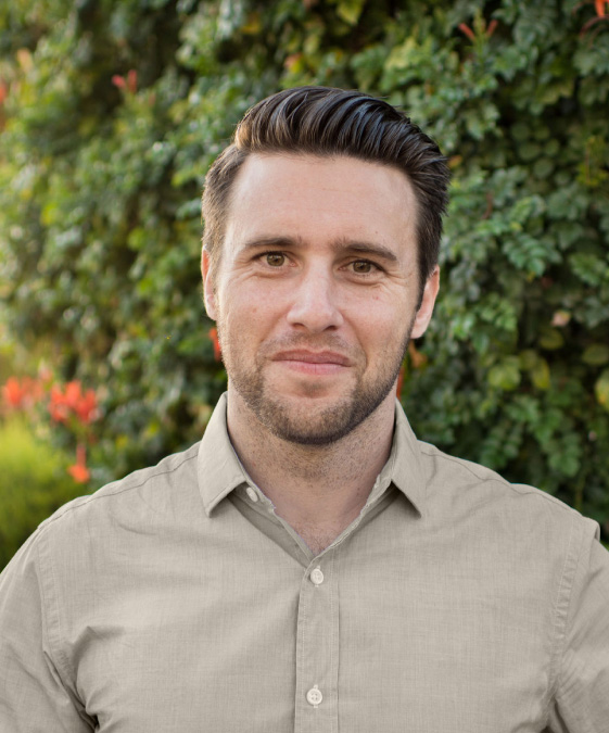 Teddy headshot couples therapy page